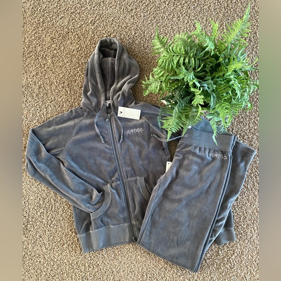 Vertigo Paris Tops - 💎 NWT! Vertigo Paris Hoodie Sweatsuit Set, M